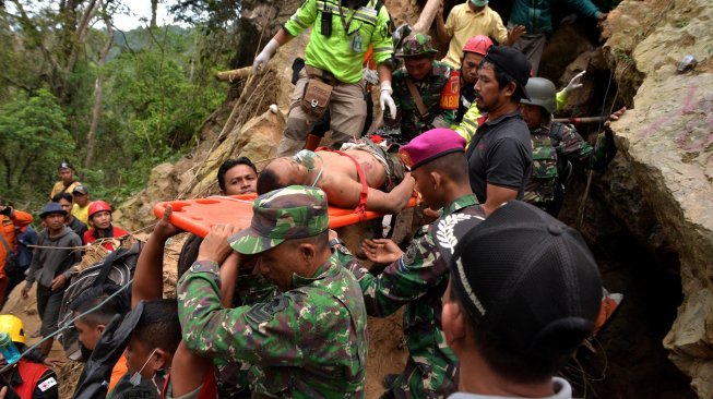 Longsor Tambang Emas Bolaang Mongondow: 8 Tewas, Puluhan Masih Tertimbun